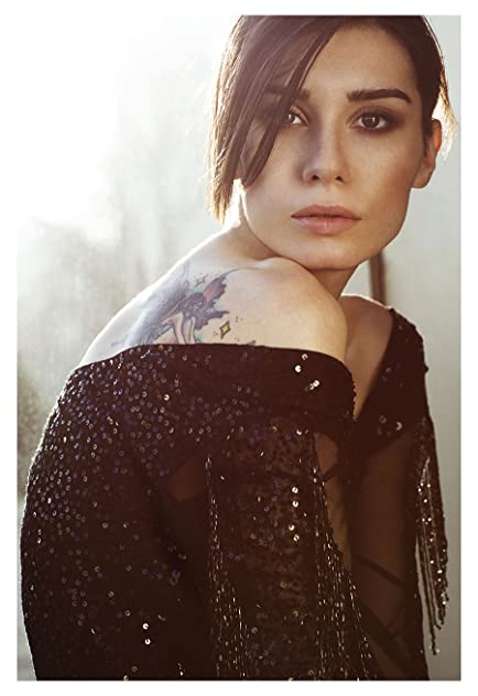 Burcu Kiratli Burcu Kiratli