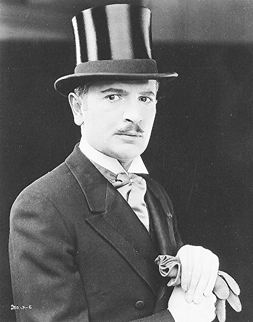 Max Barwyn Max Barwyn