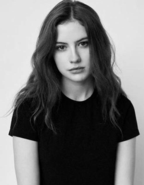Isabelle Connolly Isabelle Connolly