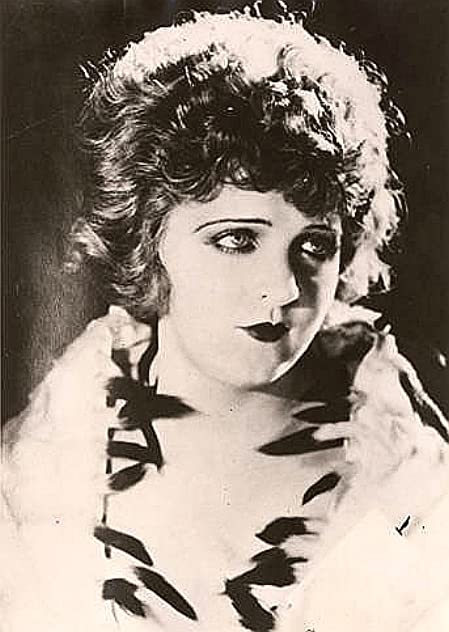 Miss DuPont Miss DuPont