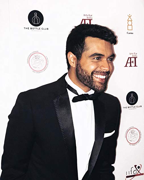 Anand Desai-Barochia Anand Desai-Barochia