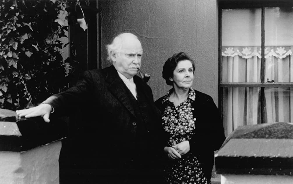 Barnard Hughes Barnard Hughes