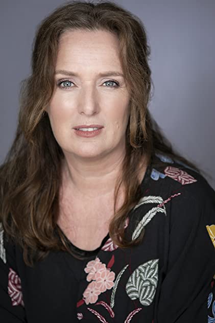 Lara Macgregor Lara Macgregor