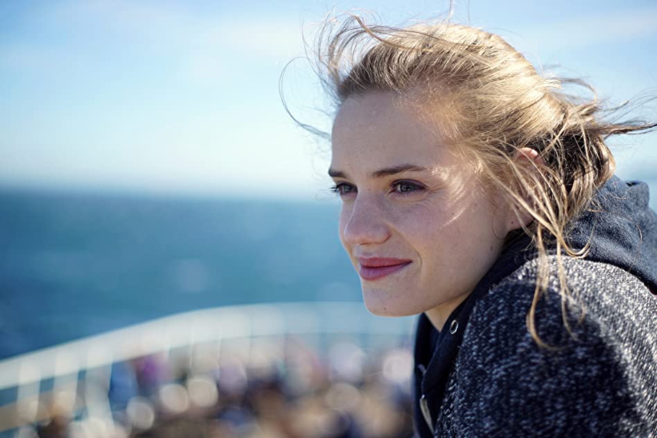 Noémie Schmidt Noémie Schmidt