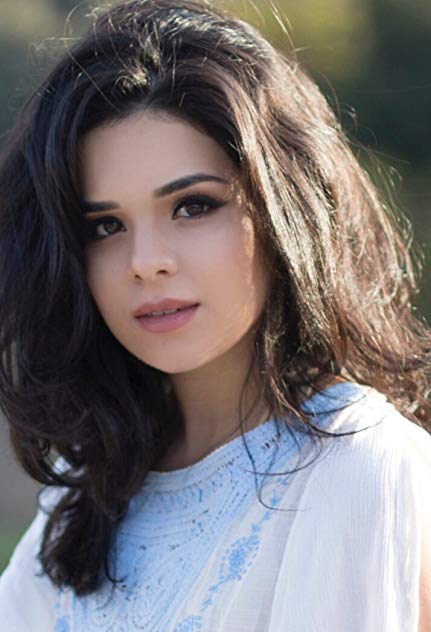 Gabriela Flores Gabriela Flores