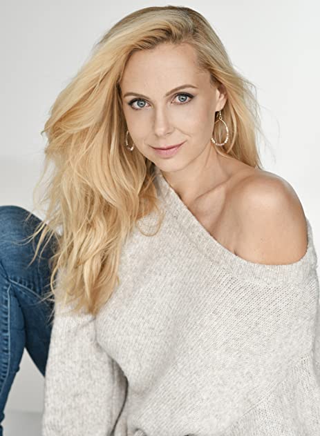 Esther Kuhn Esther Kuhn