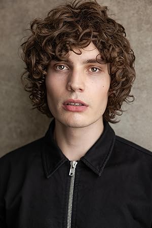 Elliot Lloyd-Bell Elliot Lloyd-Bell
