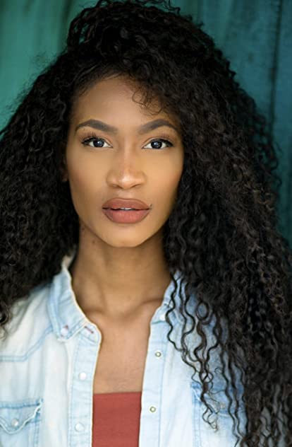 Courtney Oliviér Courtney Oliviér