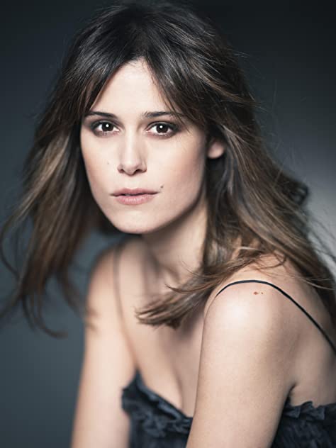 Elisabeth Larena Elisabeth Larena