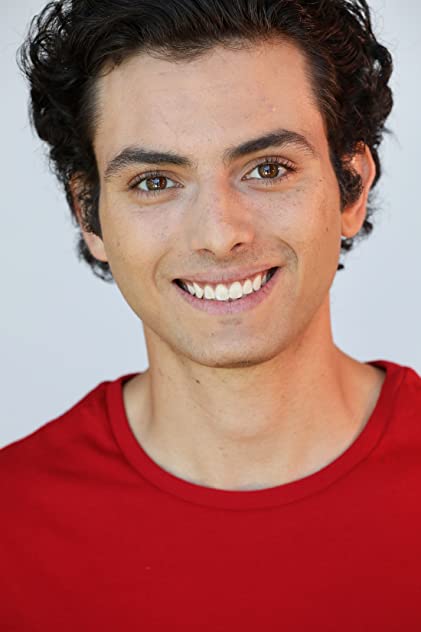 Noah Arrue Noah Arrue