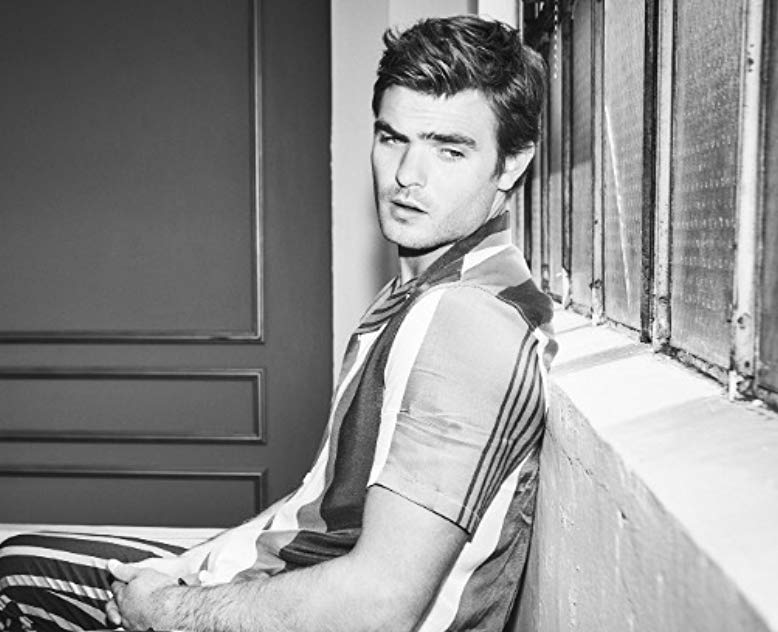 Alex Roe Alex Roe