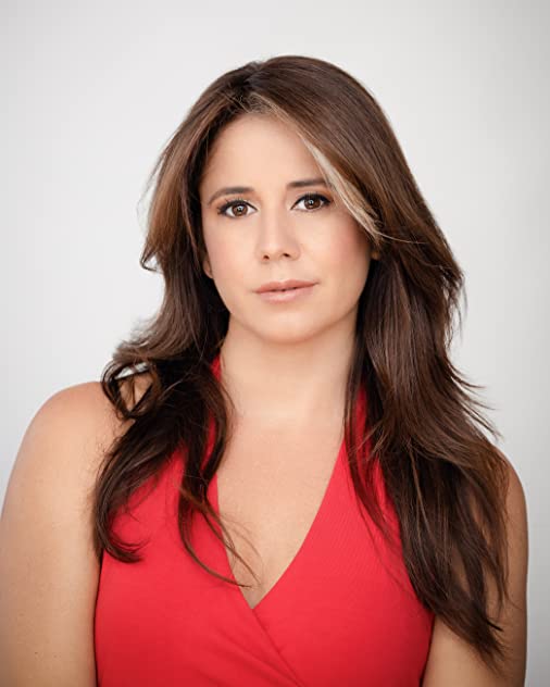 Alexandra Echavarri Alexandra Echavarri