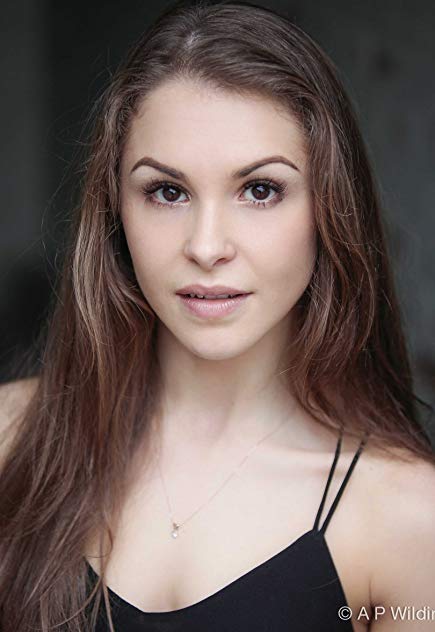 Zoe Arshamian Zoe Arshamian