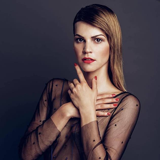 Zuzana Stavná Zuzana Stavná