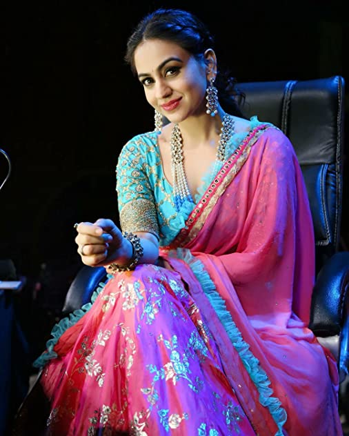 Aksha Pardasany Aksha Pardasany